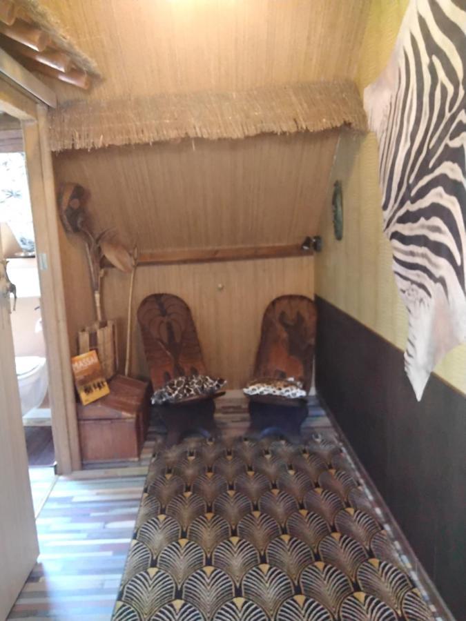 Bed and Breakfast O Tour Du Monde Cellettes  Exterior foto